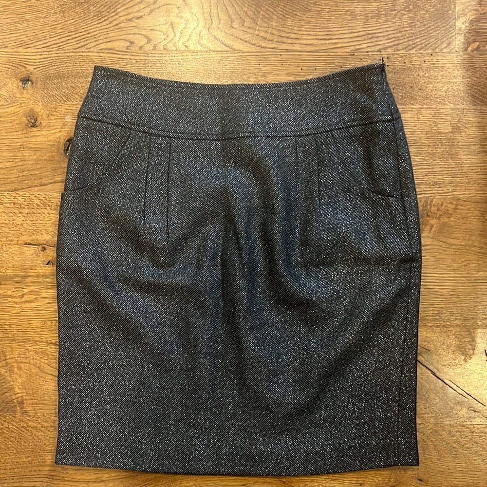Ann Taylor Women’s Black Sparkly Midi Skirt Size 8